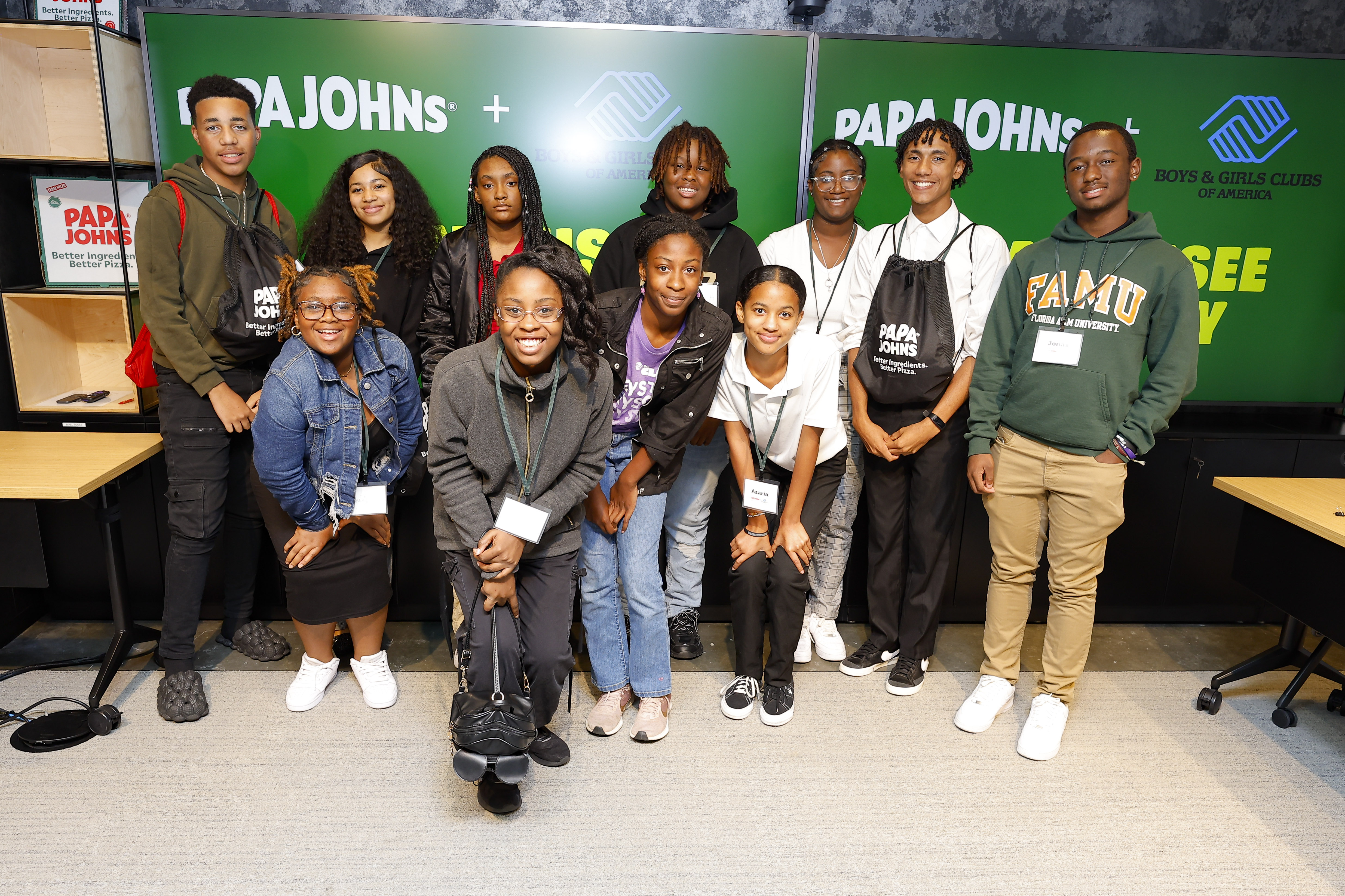 To inspire and empower up-and-coming young entrepreneurs, Papa Johns recently hosted members from the Boys & Girls Club of Metro Atlanta at our corporate hub to experience being a “Franchisee for a Day.”